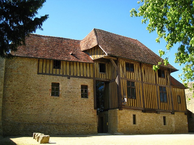Château de Crèvecoeur-en-Auge