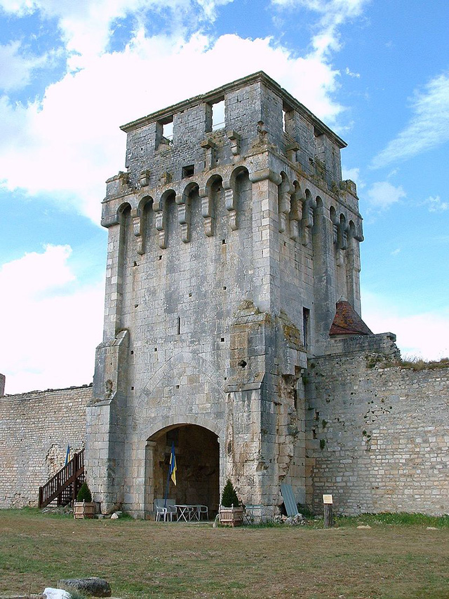 Château de Druyes