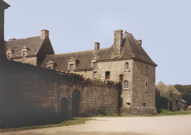 Château de Kergroadès