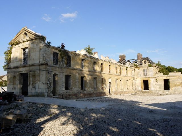 Château de Neuville-sur-Oise